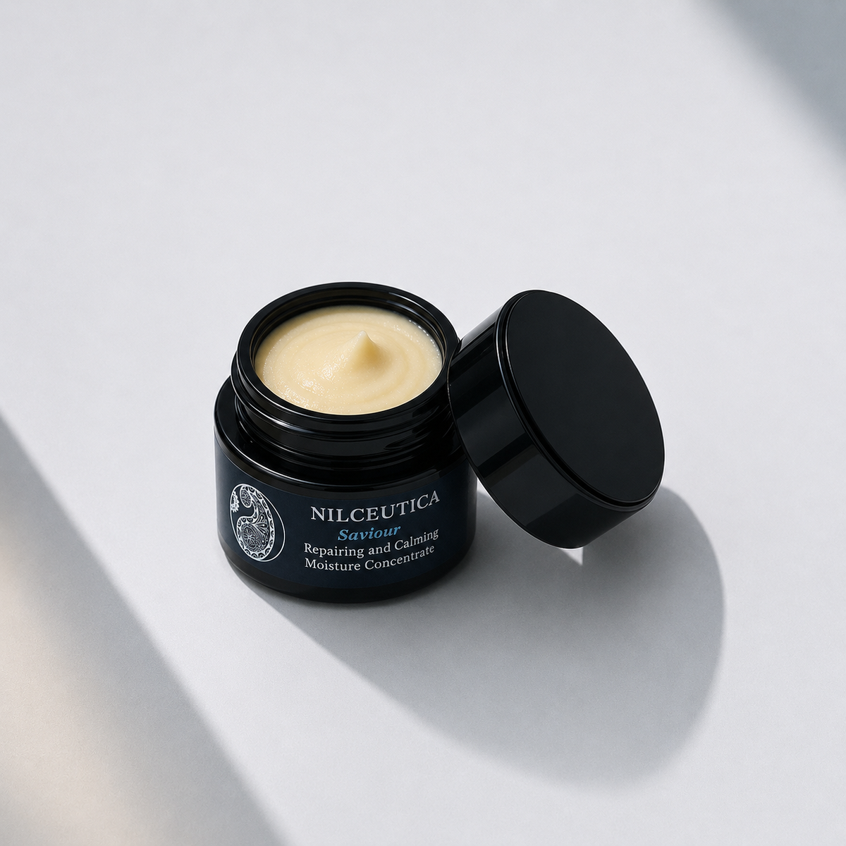 Deluxe Sample Saviour, Calming and Repairing Moisture Concentrate-0