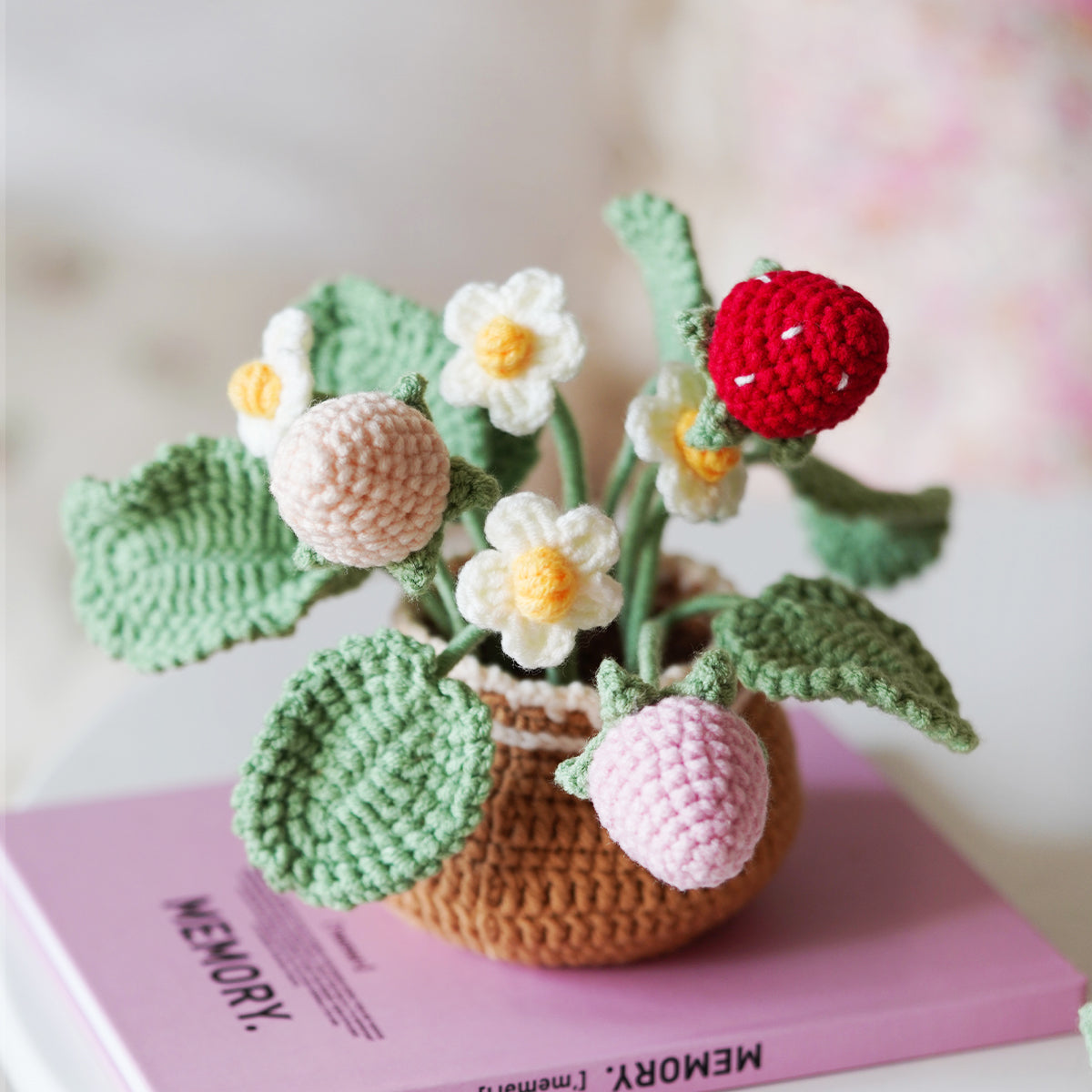 Strawberry. Potted Plant Amigurumi DIY Crochet Kit Wizardi F07N8-M32-0