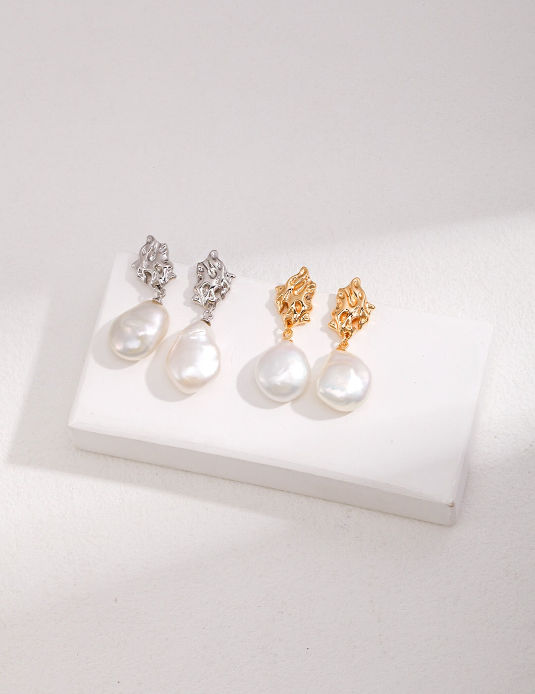 Vintage-Inspired Pearl Drop Earrings-0