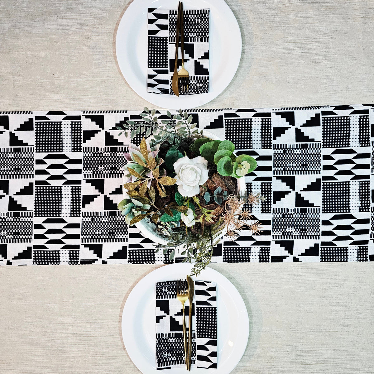 Table Runner and Set of 8 Napkins | 100% Cotton African Print Fabric — 10811181302099