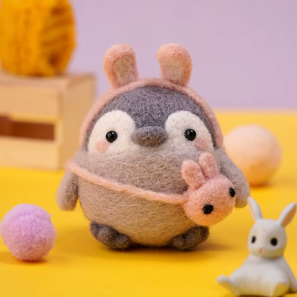 Bunny Penguin Needle Felting Kit F07AM3-114-0