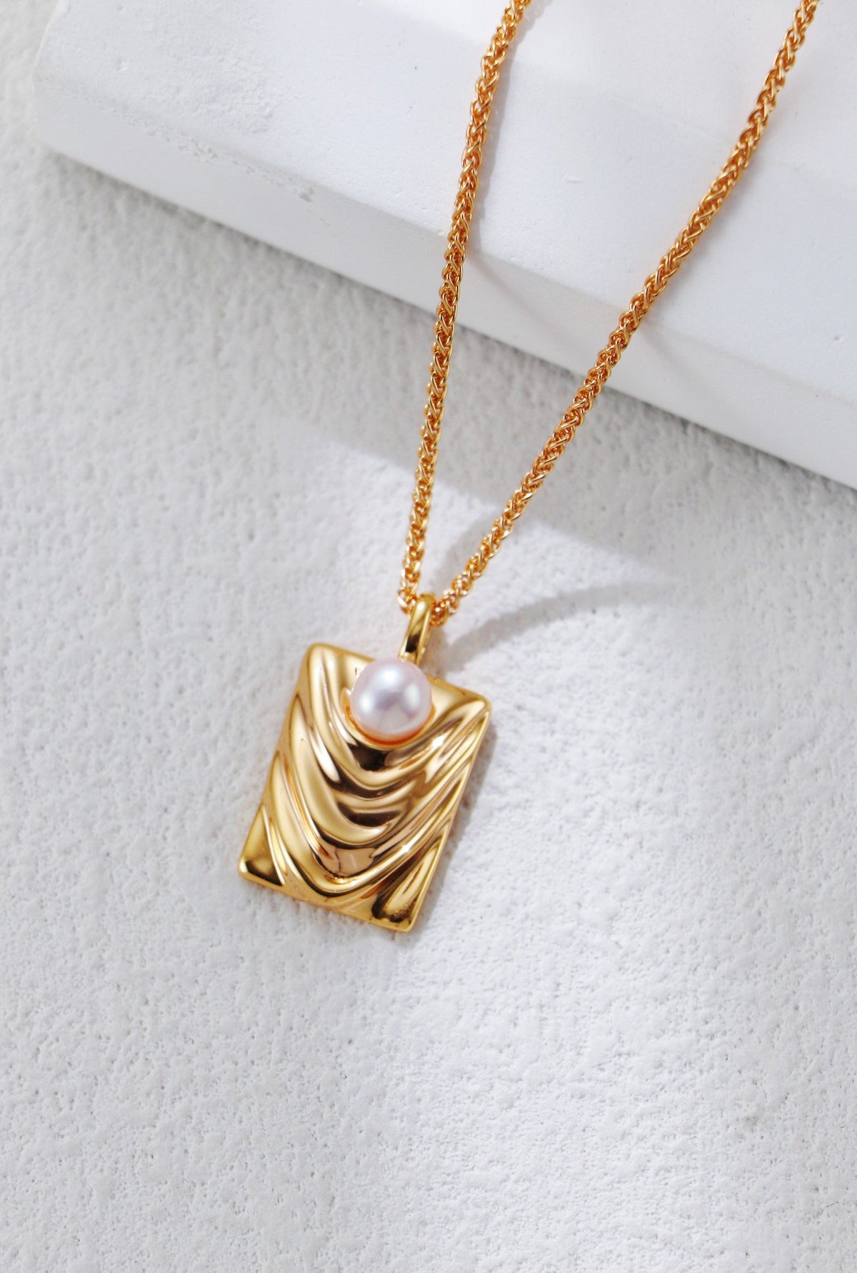 Modern Ripple Pearl Statement Necklace-1
